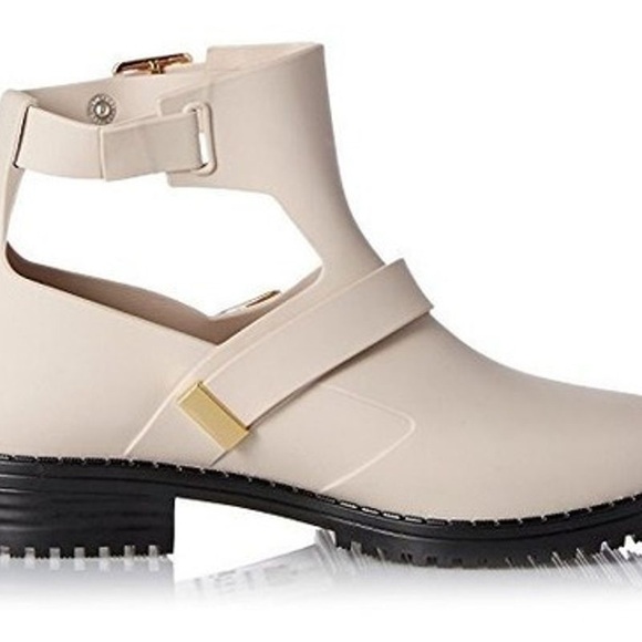 MELISSA Antares Cut Out Boots - Picture 3 of 16